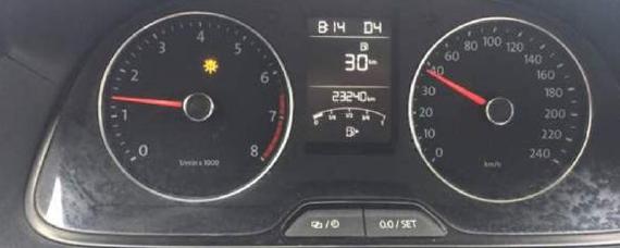 车上黄灯亮是什么意思