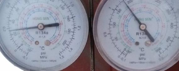 汽车空调试压一般打多少气压