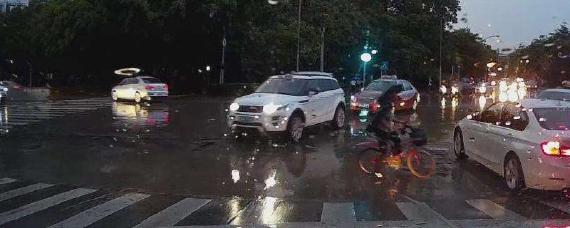 行车记录仪停车后能拍刮蹭吗