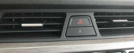 汽车无故报警双闪原因