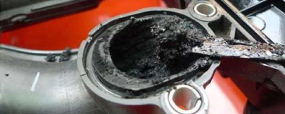 汽车冷启动发动机抖动过一会就好了