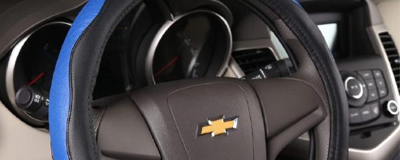 自动挡怎么解除方向盘锁死