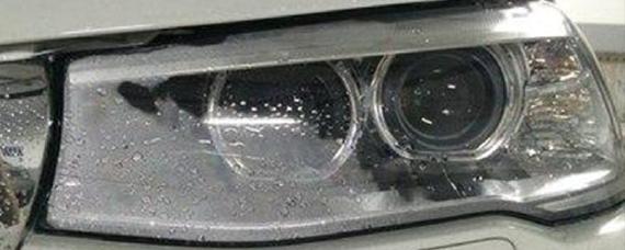 大灯里面有雾气是正常的吗