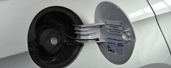 汽车油箱有气压是怎么回事