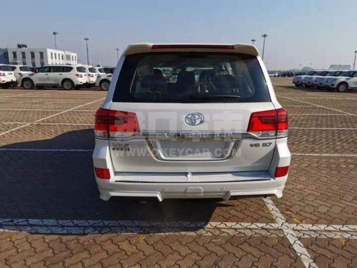 4be5bcfb9c7347d59984e0b4a6d1548f