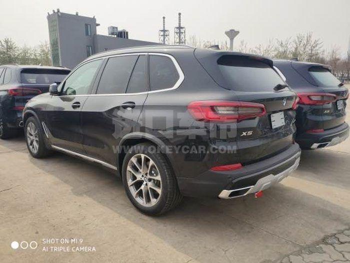 4b712786ad5cccbb16106b14cebe975