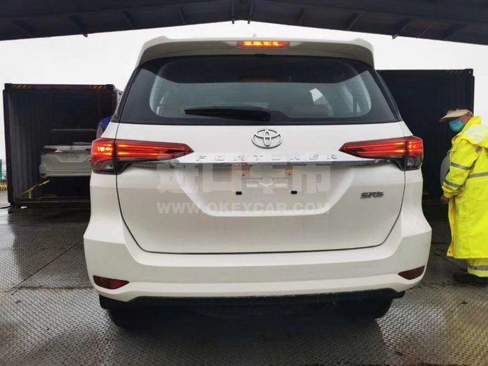 598007e511074eb287f7dbbd3a566bb4