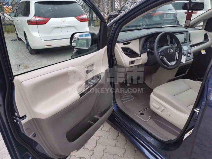 32bcb5894d1649cab57da9dda9e22730