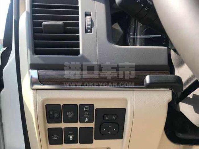 18a683c818734d119498daa1190fd7d4