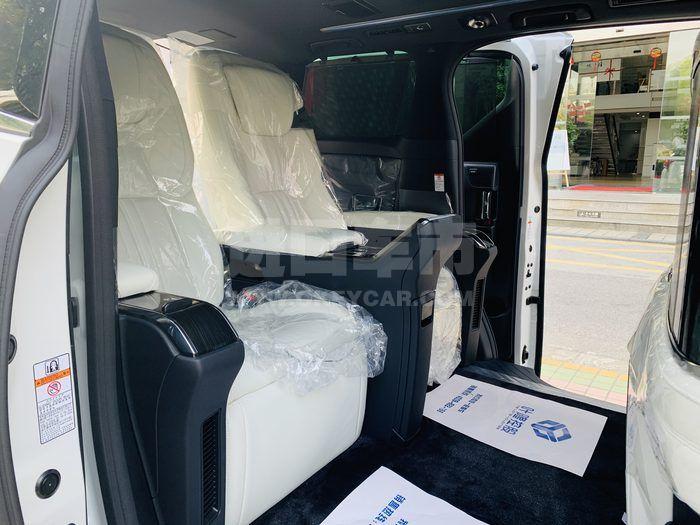 57bab5848379b31352598187374cbb4