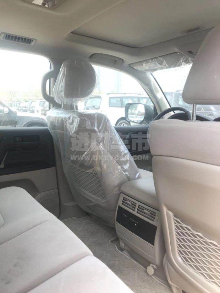 5186e7b127cf4f78aa0dd20d5b445b26