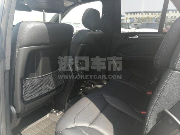 37a06ab3e3694df1825b36d0134da842