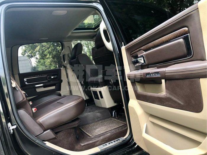 f_900x675_0_q87_autohomecar__ChsEn17Yl52ALWDgAAKMFW8NOxw166