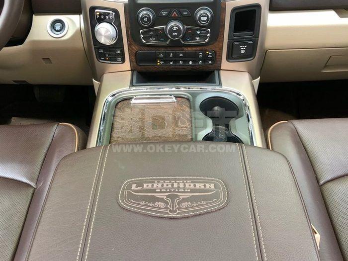 f_900x675_0_q87_autohomecar__ChsEm17Yl5yAbLmjAAQWJXTcUXs905