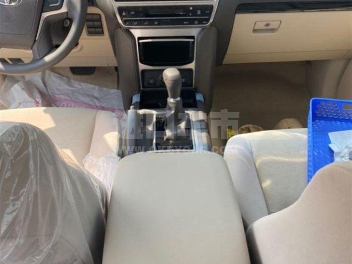 f_900x675_0_q87_autohomecar__ChsEfl7q2A2AFTEXAAI4j7vzM_4439