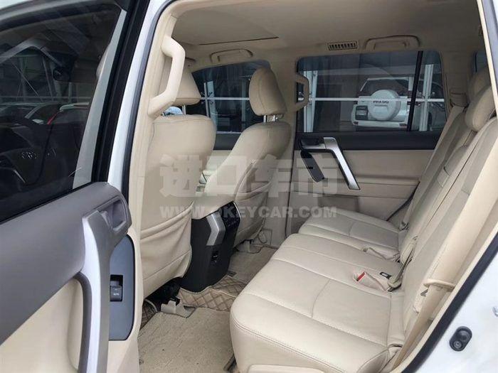 f_900x675_0_q87_autohomecar__ChwFj17gbEuAX9YlAAGi4cWsORE331