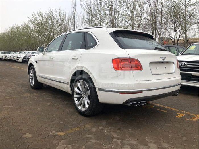 f_900x675_0_q87_autohomecar__ChsEn15_bCuAdq0yAALKbpuRVHk170