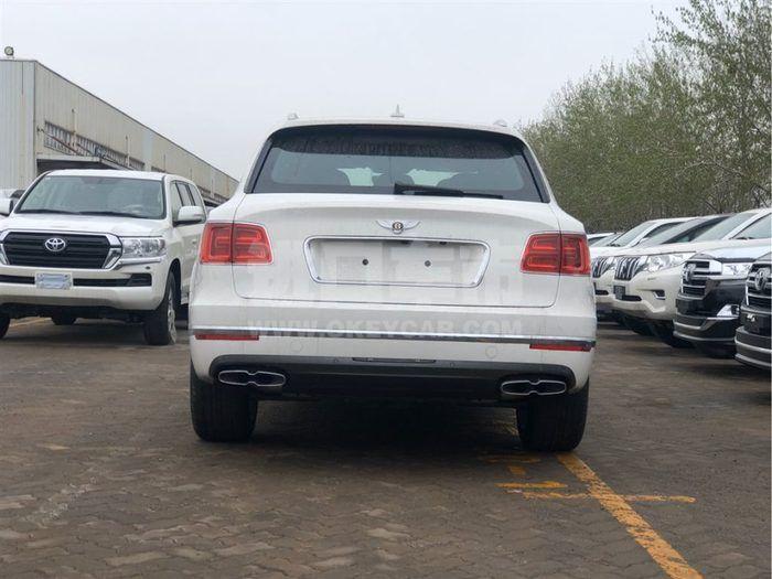 f_900x675_0_q87_autohomecar__ChcCSF5_bCyAOLNKAAIAh9ZBzcQ124