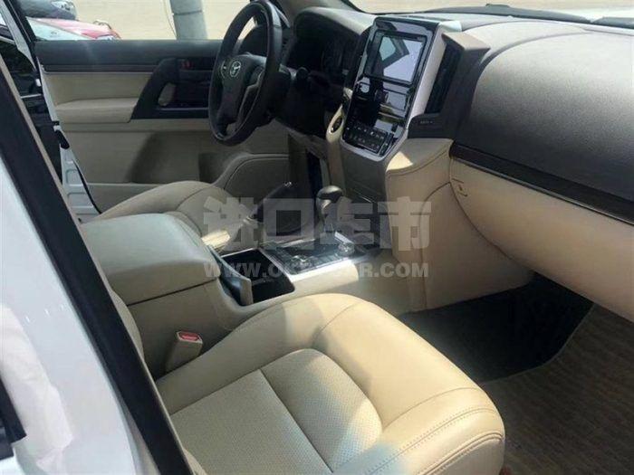 f_900x675_0_q87_autohomecar__ChsEmV7pt1WAQPUjAAGNyvkO3Oc075