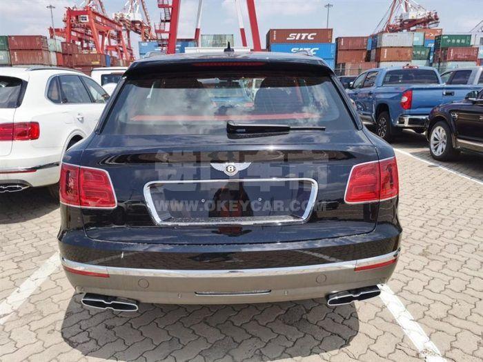 f_900x675_0_q87_autohomecar__ChsEnl7UcomAcY10AAKfTZfU8kE347