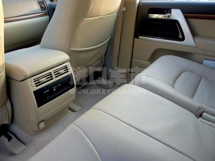 f_900x675_0_q87_autohomecar__ChsEnV7cS2WANH7SAAFmQOzHXmA503