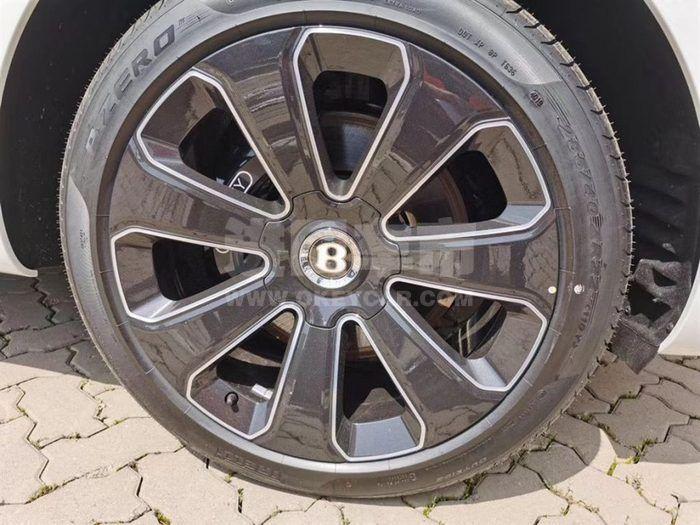 f_900x675_0_q87_autohomecar__ChwFjl7TZA-AUlj4AAKt2wjUVg8661