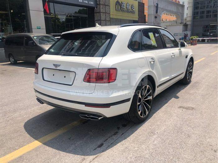 f_900x675_0_q87_autohomecar__ChwFqV7jEmKAF2wQAAKYn4RLq50894