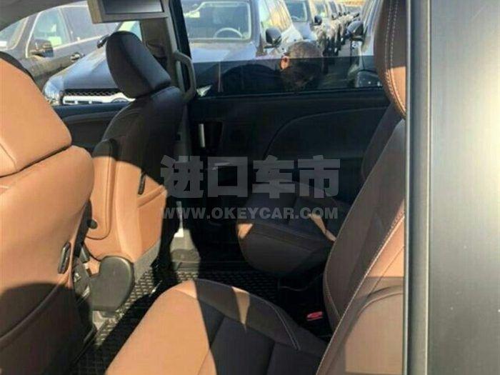 f_900x675_0_q87_autohomecar__ChsEmV6oOhuAfF5cAAJf9_W3wFU479