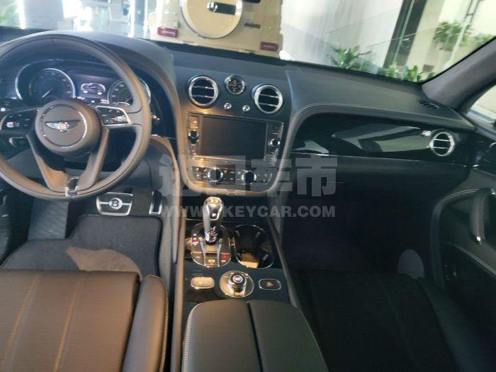 f_900x675_0_q87_autohomecar__ChsEoF67VmqAMHgSAAGAGR2IL5M964