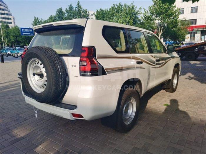 f_900x675_0_q87_autohomecar__ChwFqV7tjs-ATcy_AAIS88sglLk945