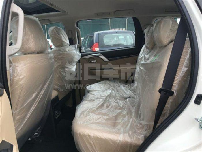 f_900x675_0_q87_autohomecar__ChsEmV4e2_6ATbJuAAF1_fCjxd0063