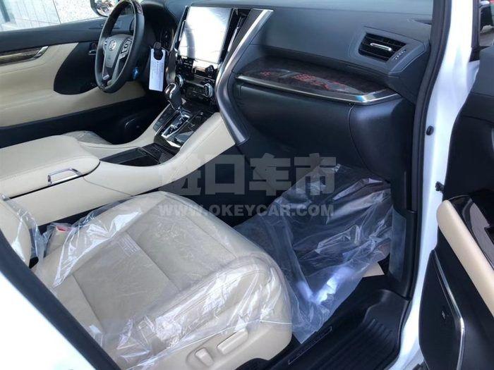 f_900x675_0_q87_autohomecar__ChsEmF7mAPqAHwDzAAHf2v5lrBs856