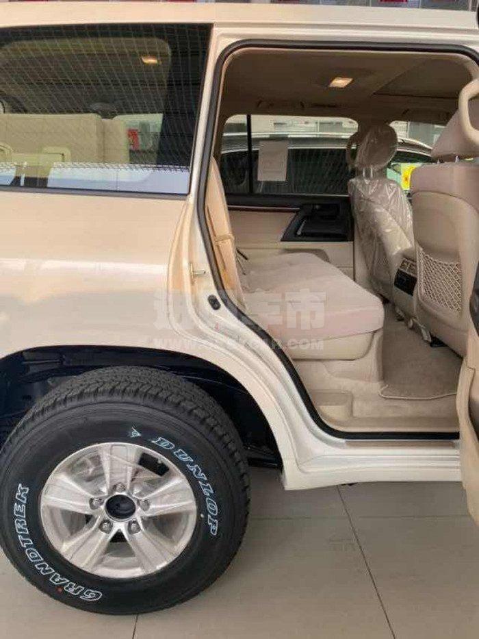 0f40359e55d24fb899d06bab025eab95