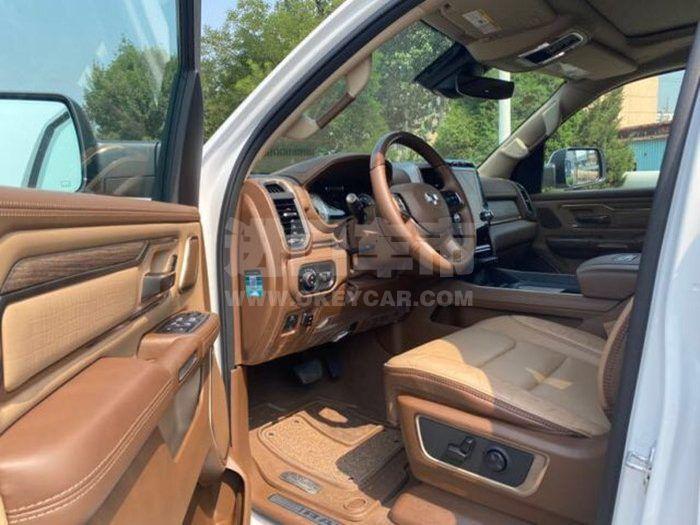 81d943811aaa77894f8b3063078b806