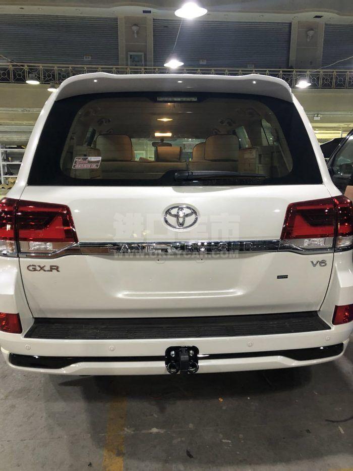 08f8e47ff0414412bc911a75ed5b3b20