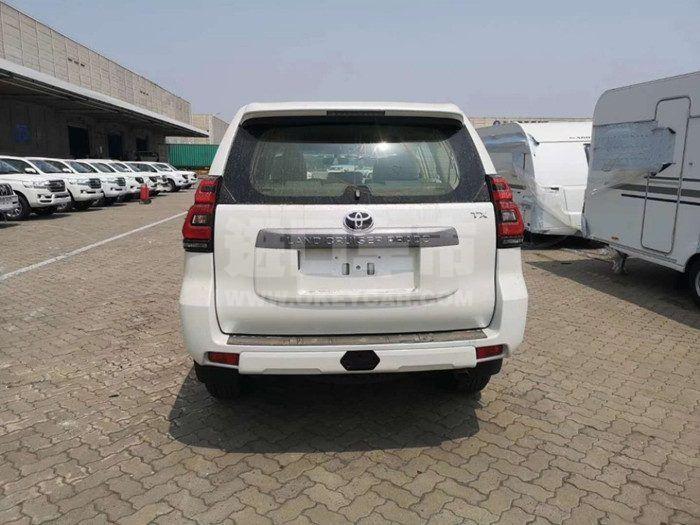 70adc164c6074d62b47401a4ec285a93