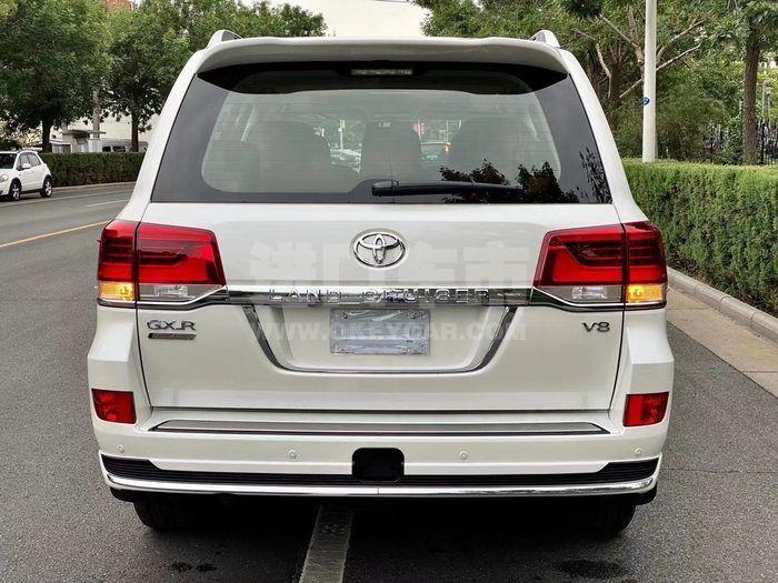 c264b8fb4352489e9bd54917ee181fbf