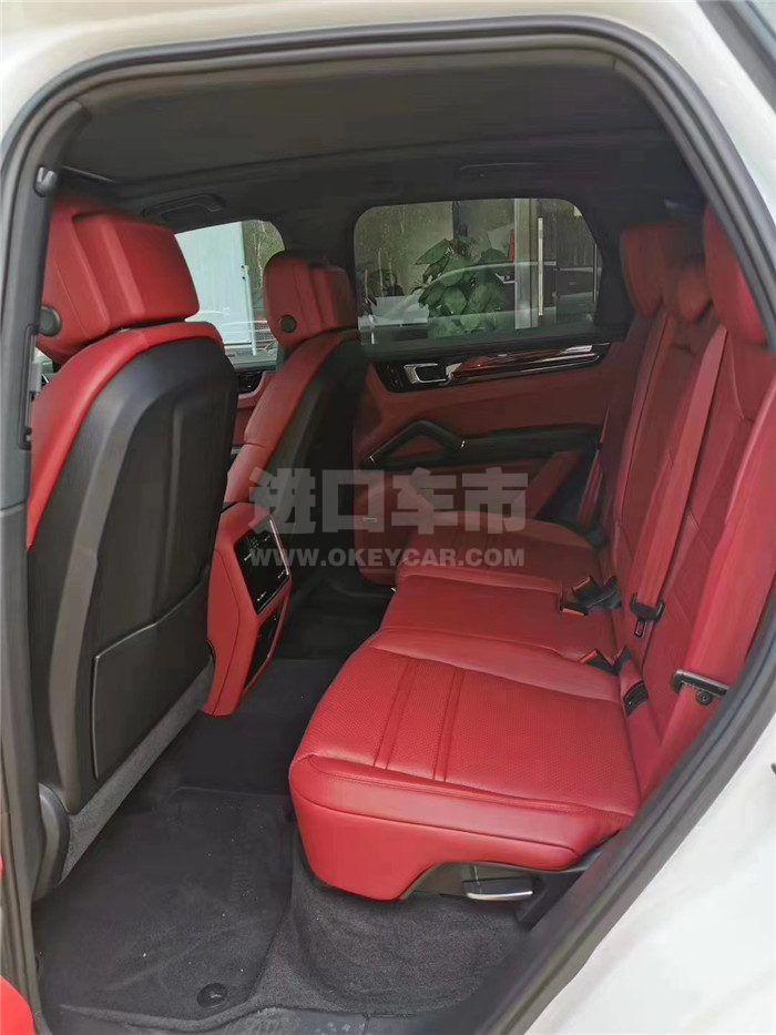 0c67a11f7a8f40af9003fa89d9c87b3