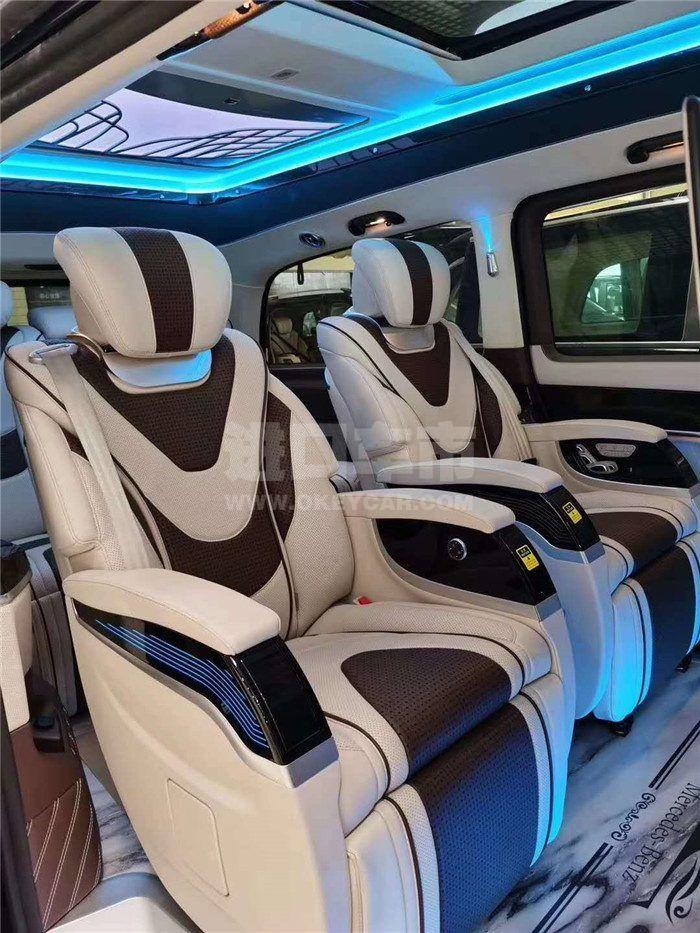 009895891e4ee90b759857b522195aa