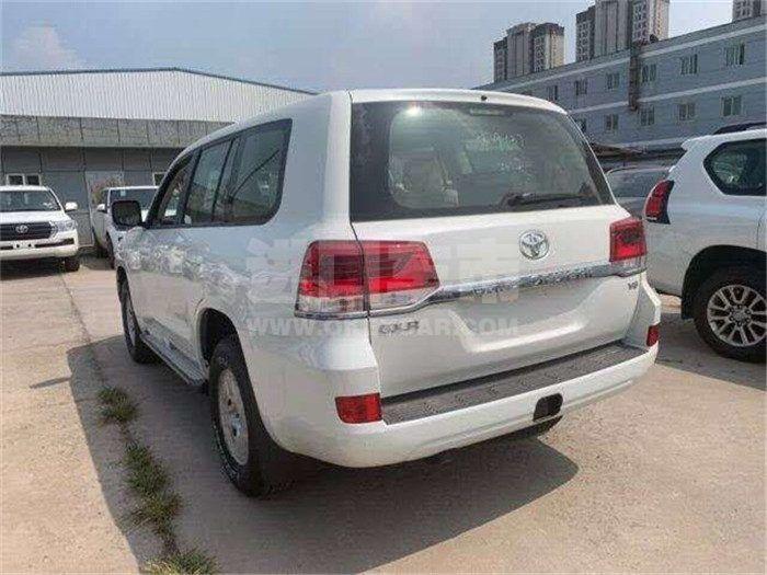 0216bff54d7364f0cfcc46f0c1b192b