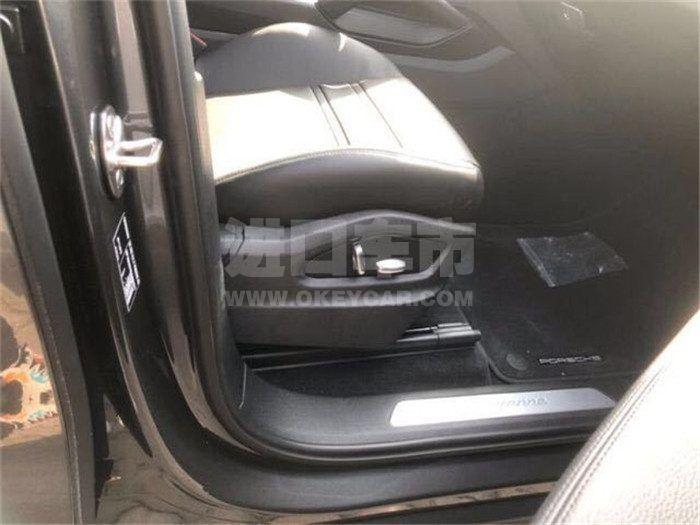 c18ca9bad59cebd34b47392b1c5dd6e