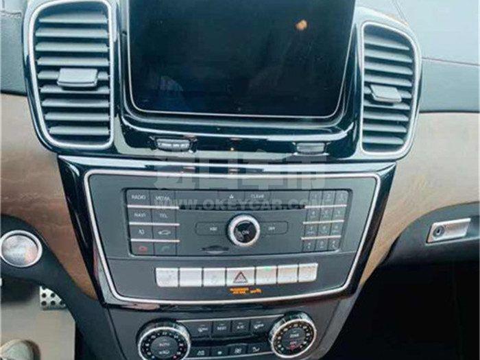 b22290e8d6a84281a55f66500217e25a