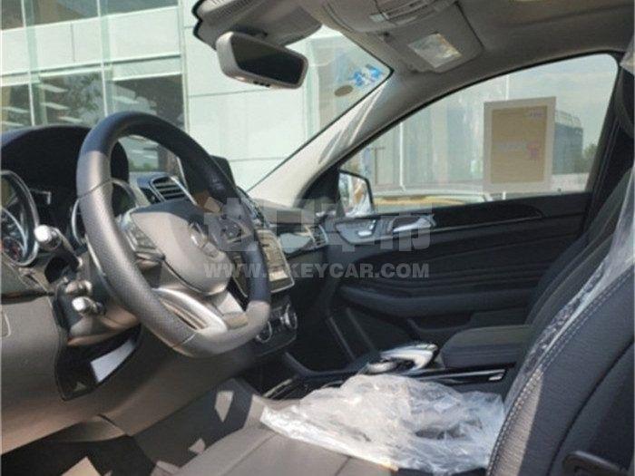 df900c905fd64740972cf8c4a4029745