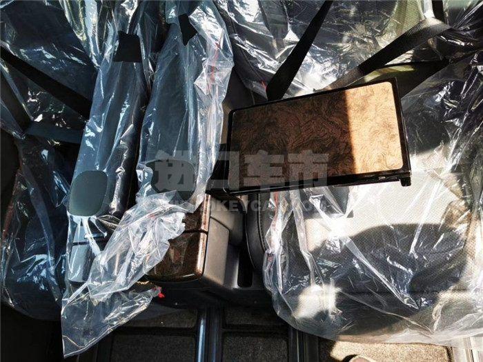 416eec480f2b4781a1fda375b0f3ac06