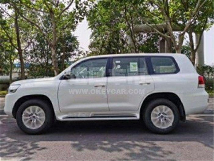 596b3871ad4540f4abfbd08e32f8d220