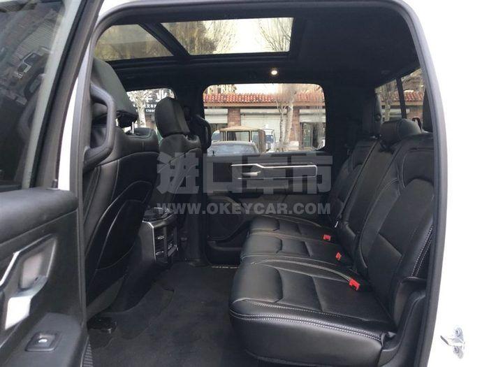 f_900x675_0_q87_autohomecar__ChsEml_hrP-AC0b7AAGPwBrtcxs924