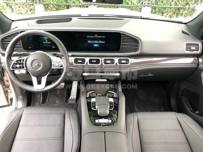 f_900x675_0_q87_autohomecar__ChsFJ1_eI6KAChKPAAIgpJRpBX4835