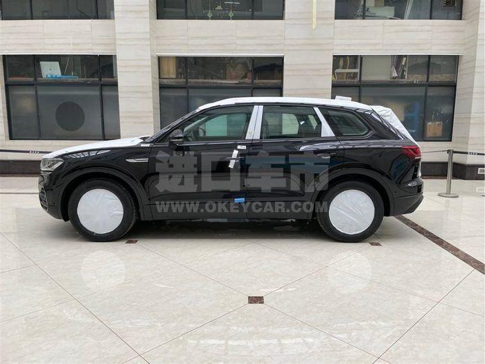 f_900x675_0_q87_autohomecar__ChsEkV-zN-GAC2AdAAHx6yqBN7o960