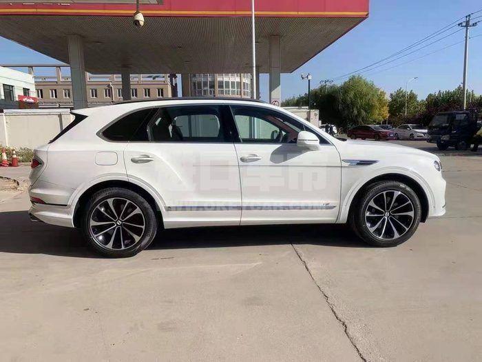 227733ff6dbb59853211075764d1b73