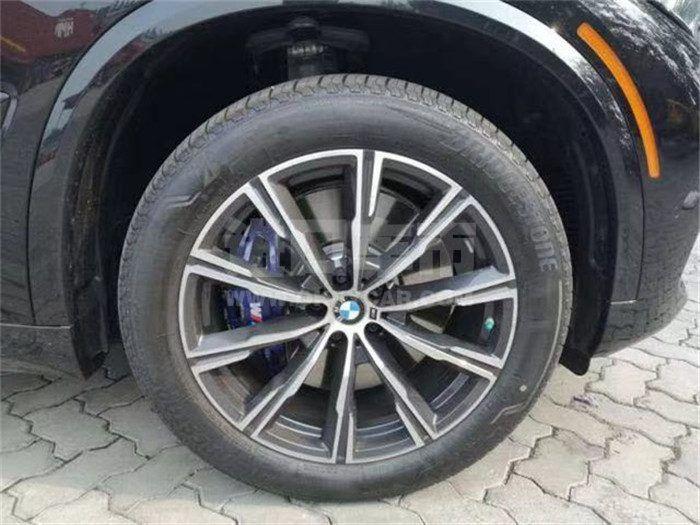 52d5afdf70b696022d3100a8f3d230d